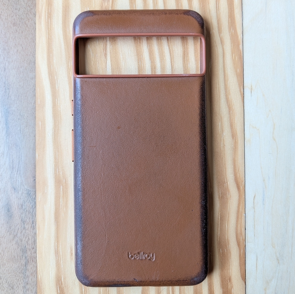 Bellroy Camel Tan Pixel 8 Pro Leather Android Phone Case - Picture 2 of 3